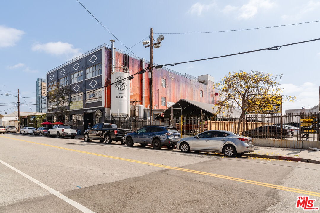 629 Traction Ave Unit: 512
