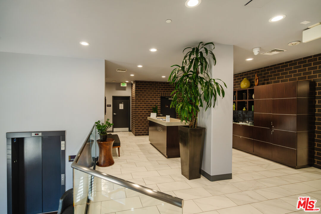 629 Traction Ave Unit: 512