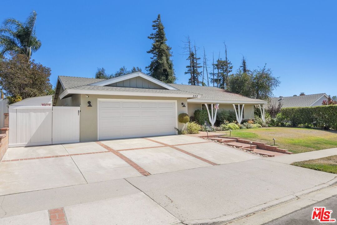 222 Dickenson Ave