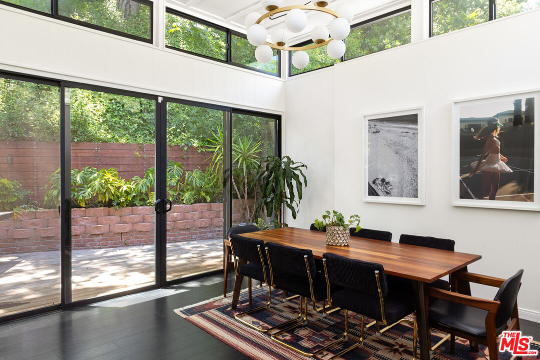 2401 Laurel Pass