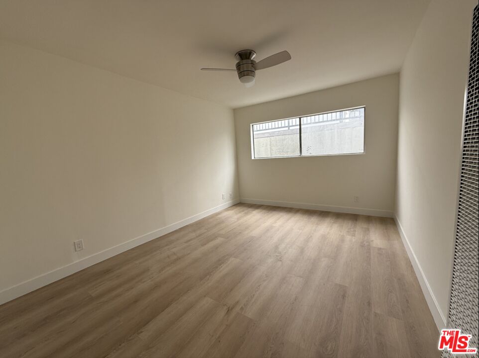 1827 Veteran Ave Unit: 26