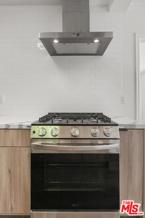308 S Reeves Dr Unit: 308B