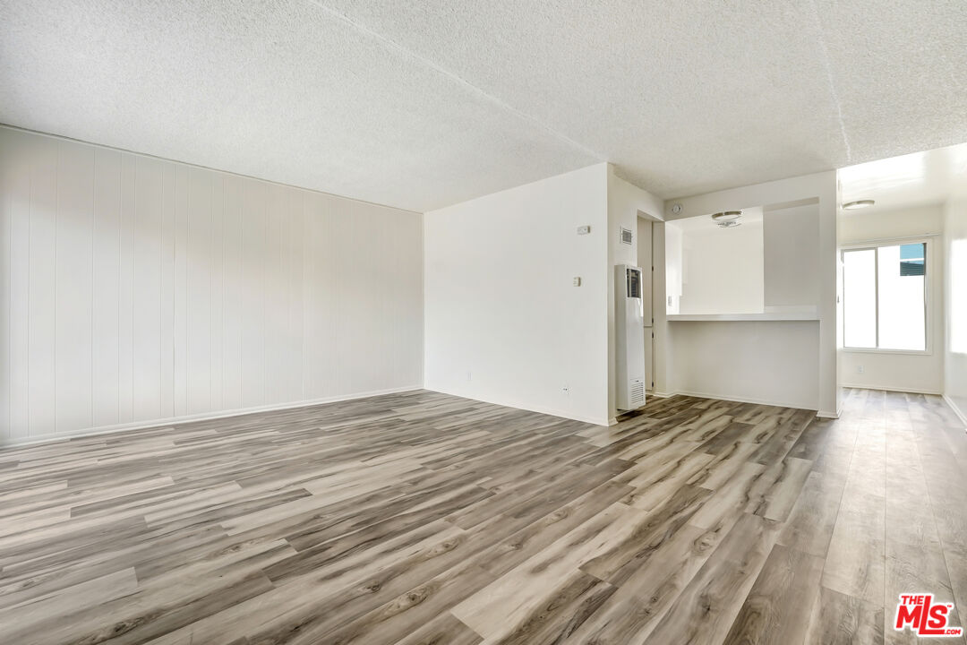 1140 N Clark St Unit: 308