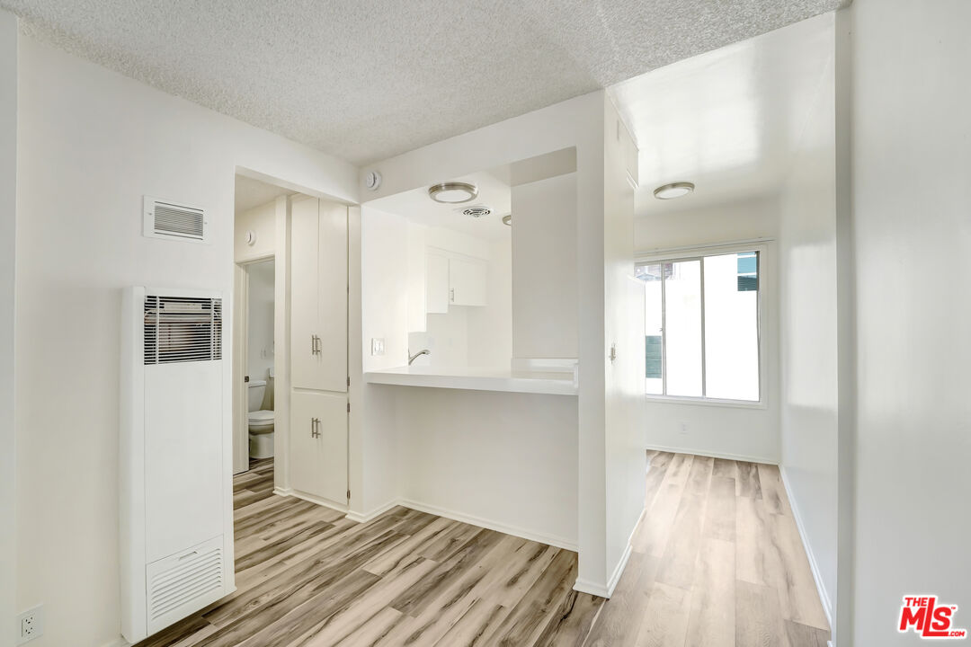1140 N Clark St Unit: 308