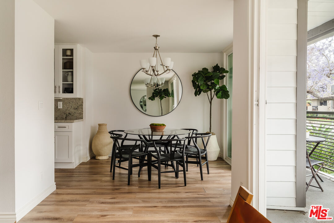 424 N Palm Dr Unit: 101