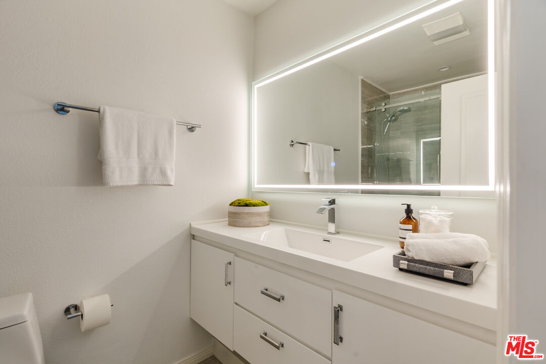 424 N Palm Dr Unit: 101