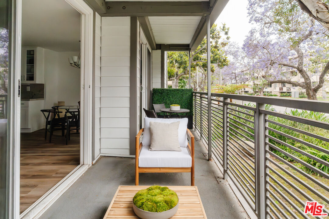 424 N Palm Dr Unit: 101