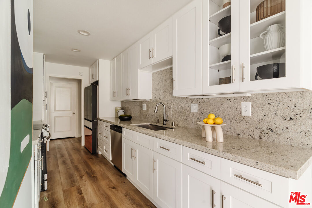424 N Palm Dr Unit: 101