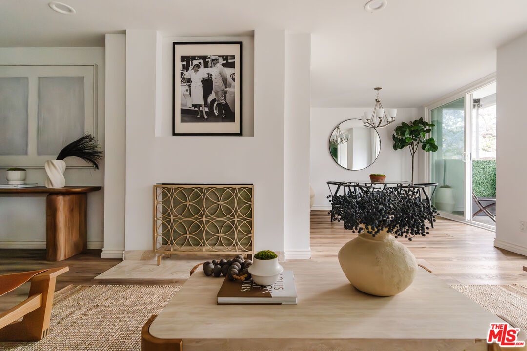 424 N Palm Dr Unit: 101