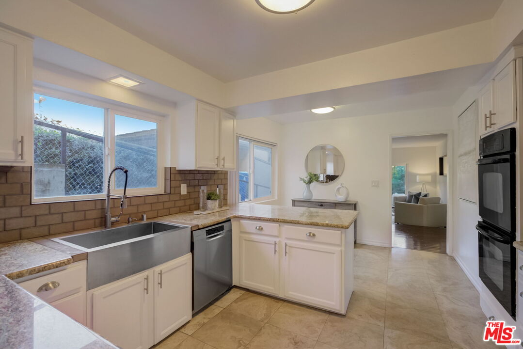4990 Llano Dr