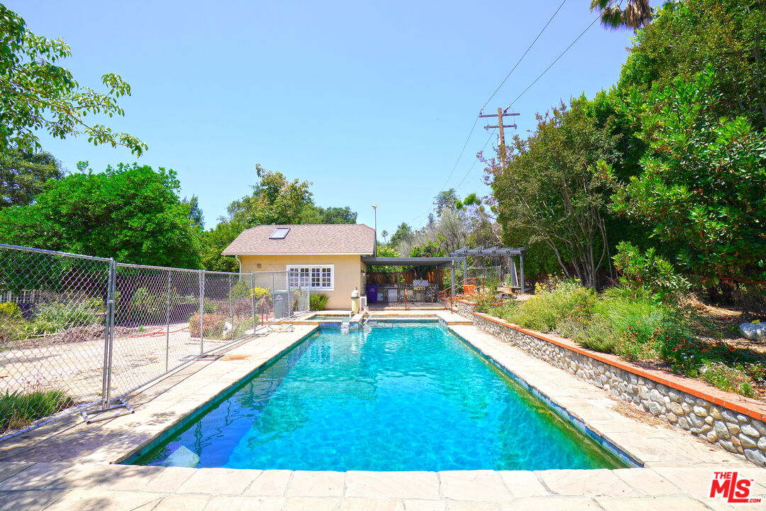 1711 Homewood Dr