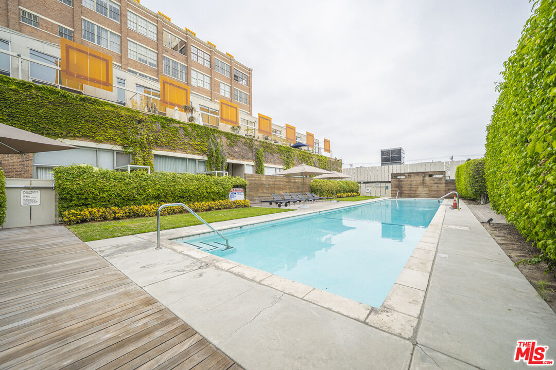 1850 Industrial St Unit: 113