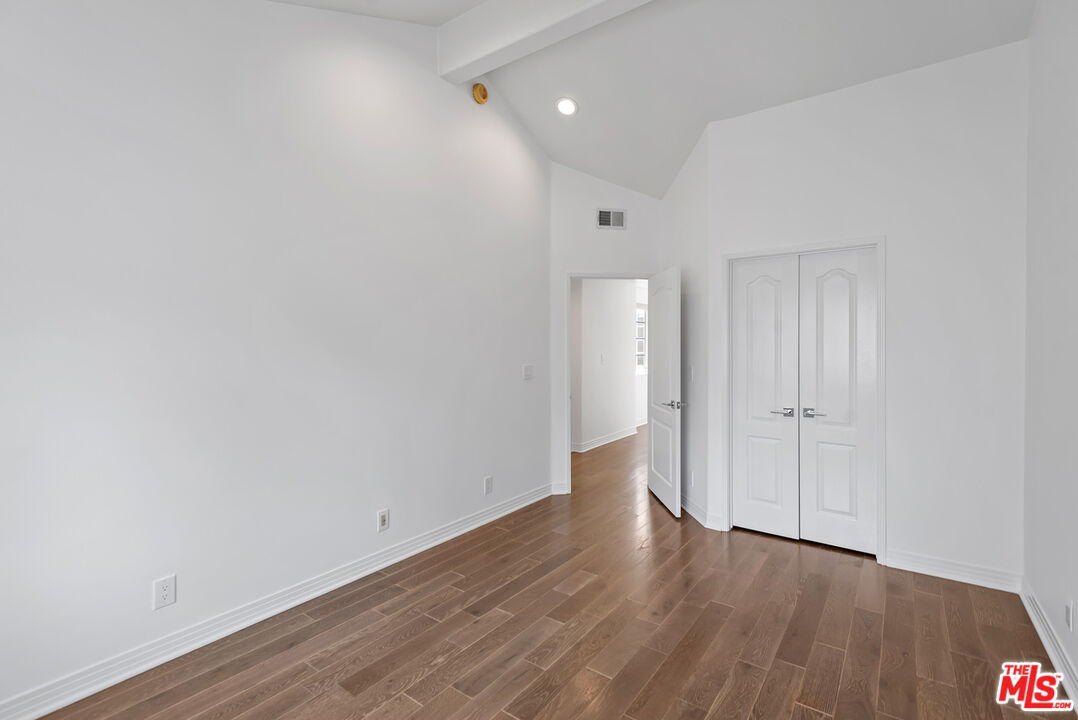 2138 FEDERAL AVE