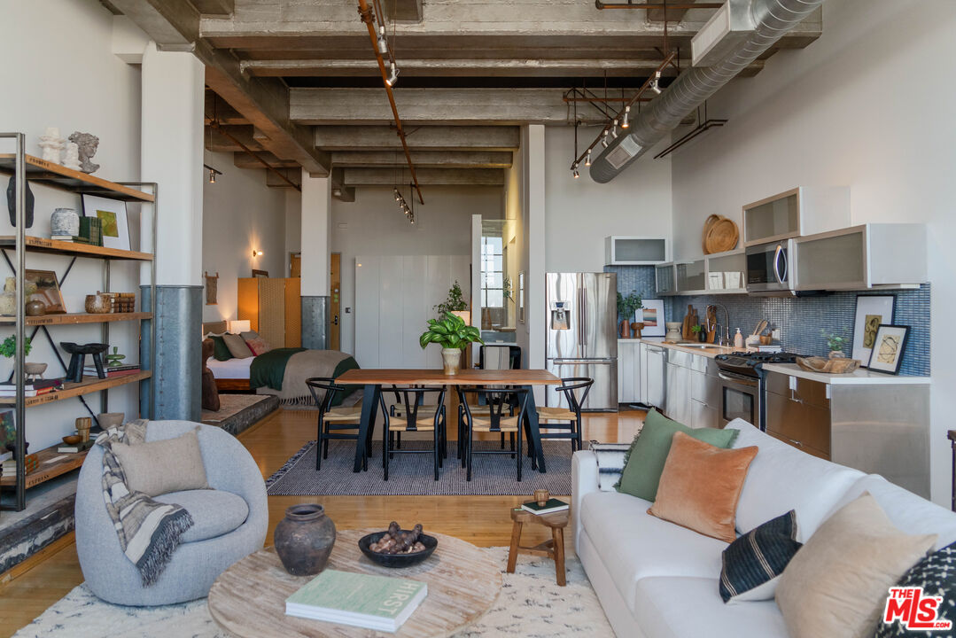 1850 Industrial St Unit: 510