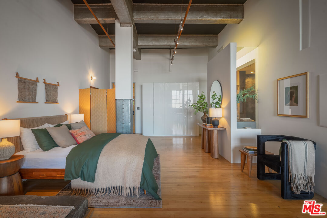 1850 Industrial St Unit: 510