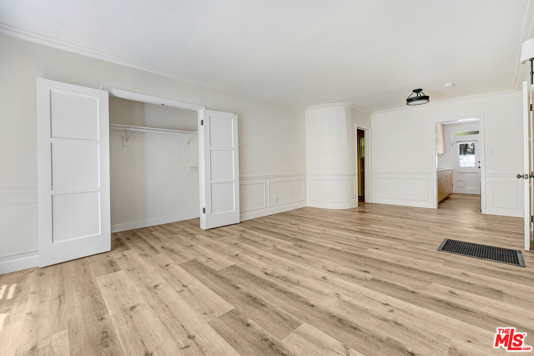 308 S Reeves Dr Unit: 310A