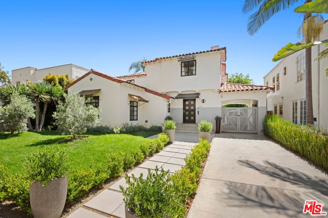 232 S Rodeo Dr