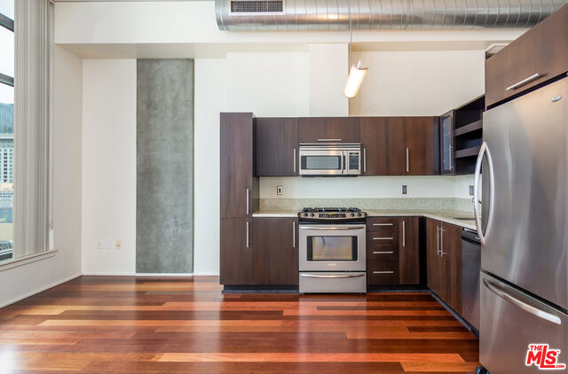 1100 S Hope St Unit: 1606