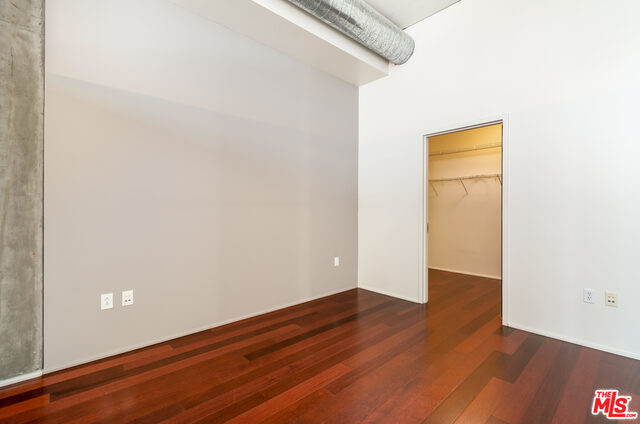 1100 S Hope St Unit: 1606