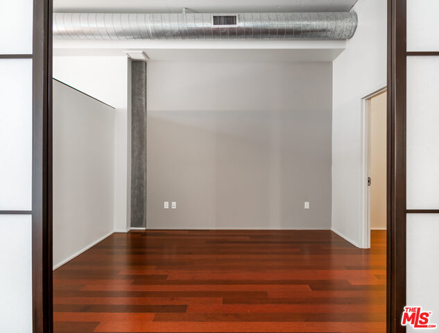 1100 S Hope St Unit: 1606