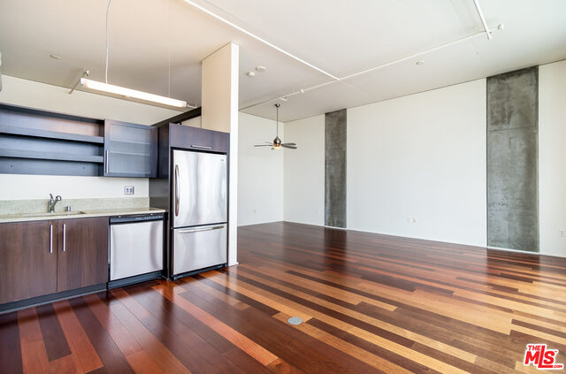 1100 S Hope St Unit: 1606
