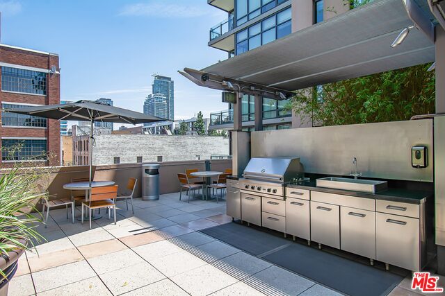 1100 S Hope St Unit: 1606