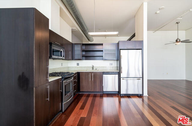 1100 S Hope St Unit: 1606