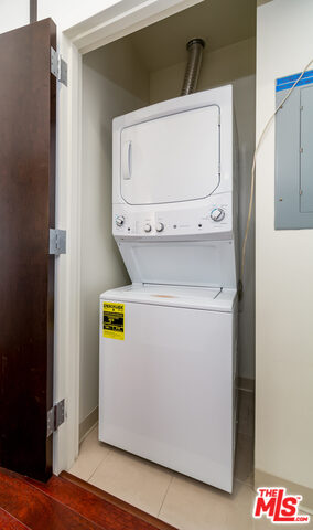 1100 S Hope St Unit: 1606