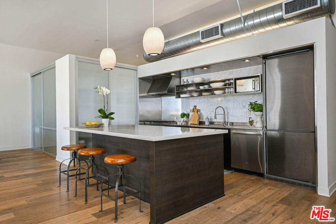 4080 Glencoe Ave Unit: 312