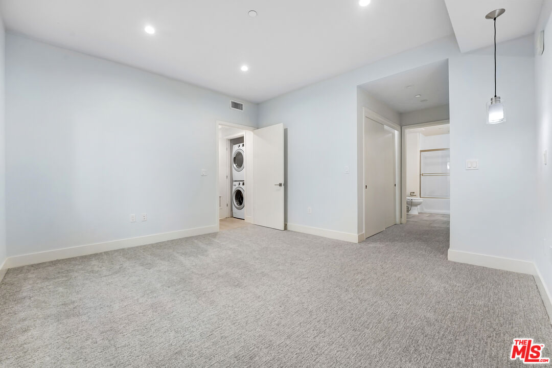 5955 Saturn St Unit: 104