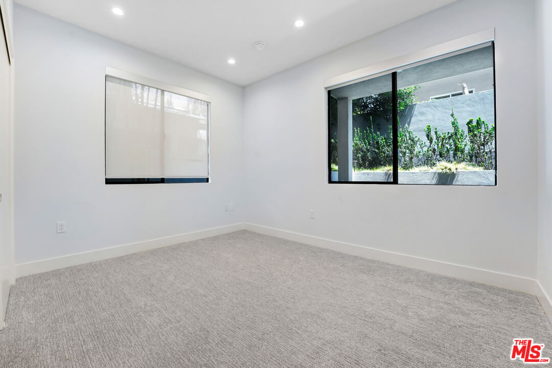 5955 Saturn St Unit: 105