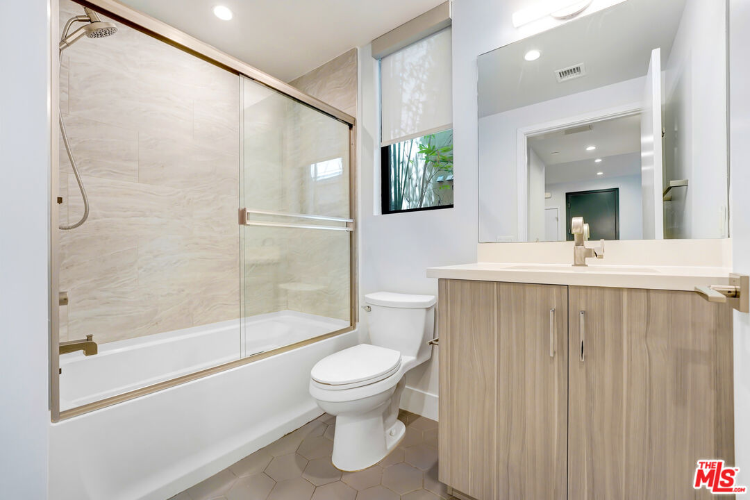 5955 Saturn St Unit: 105