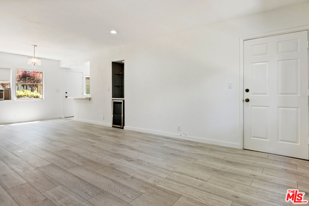 3635 Kalsman Dr Unit: 2