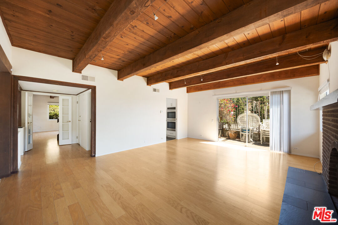 16619 Bienveneda Pl
