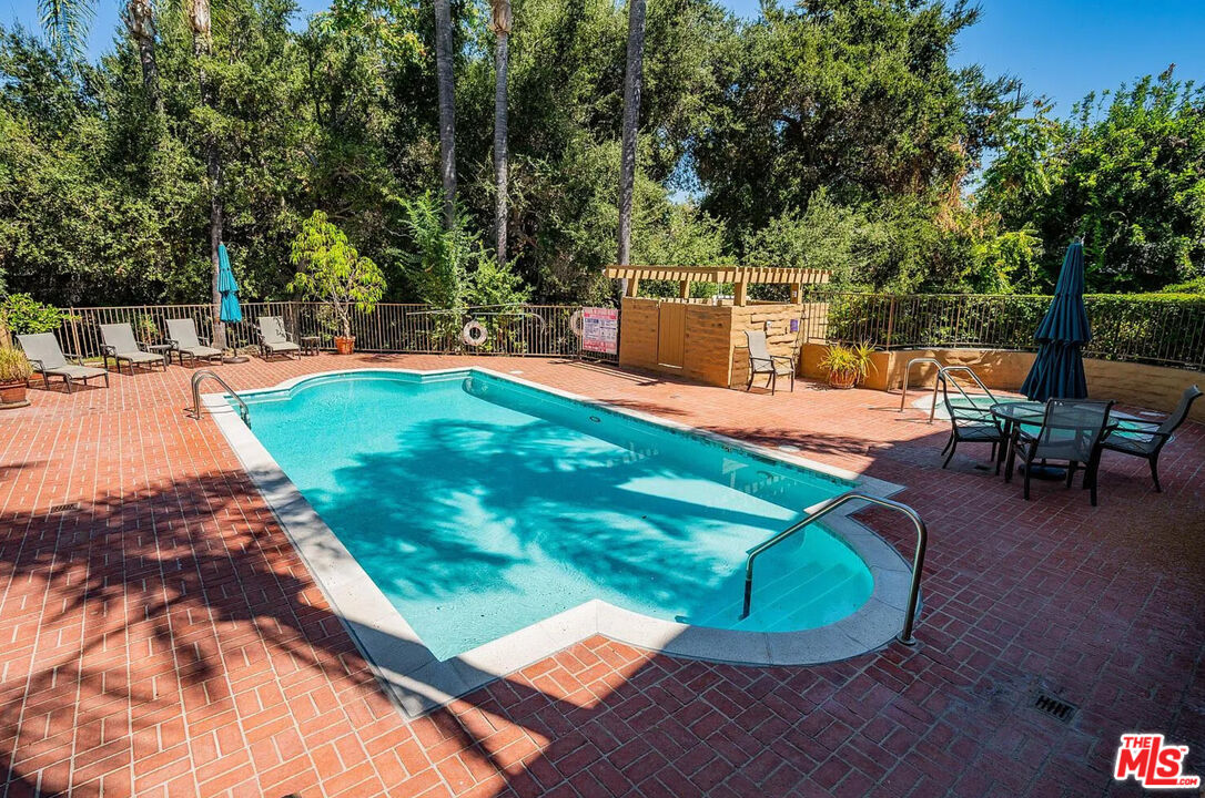 23471 Park Sorrento