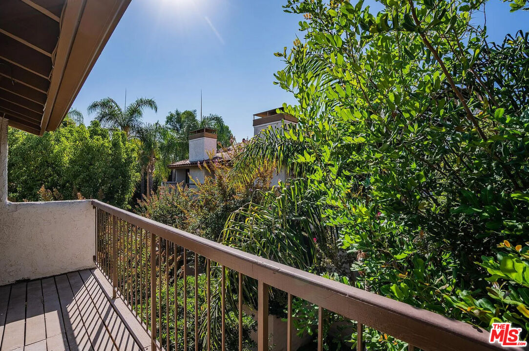 23471 Park Sorrento