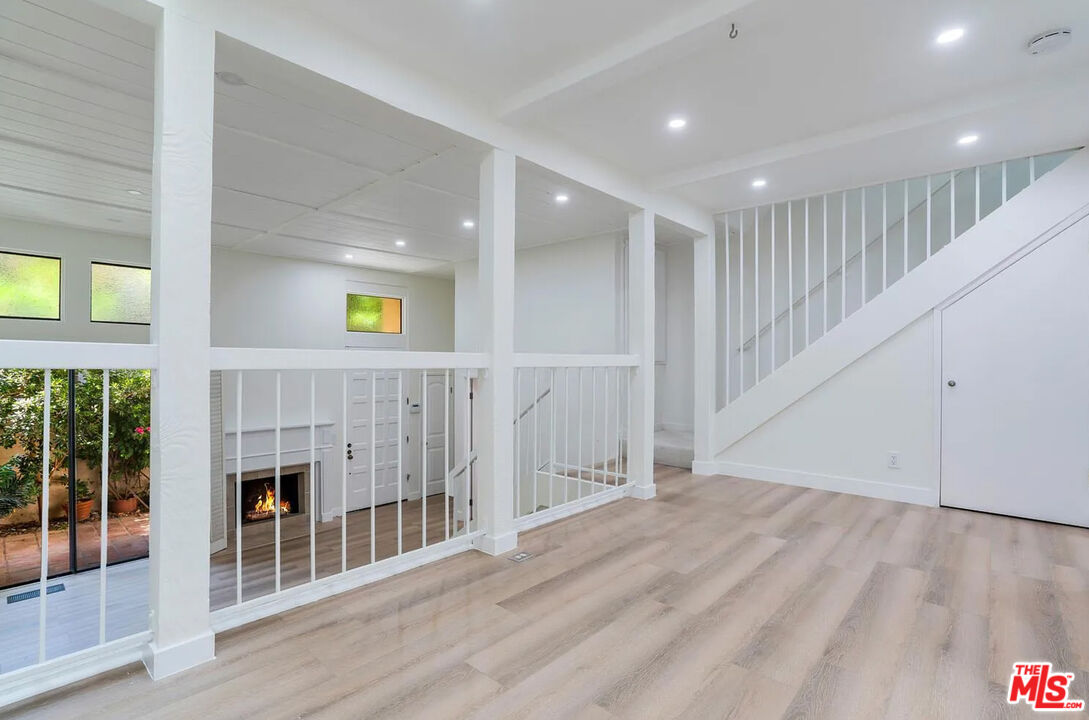 23471 Park Sorrento