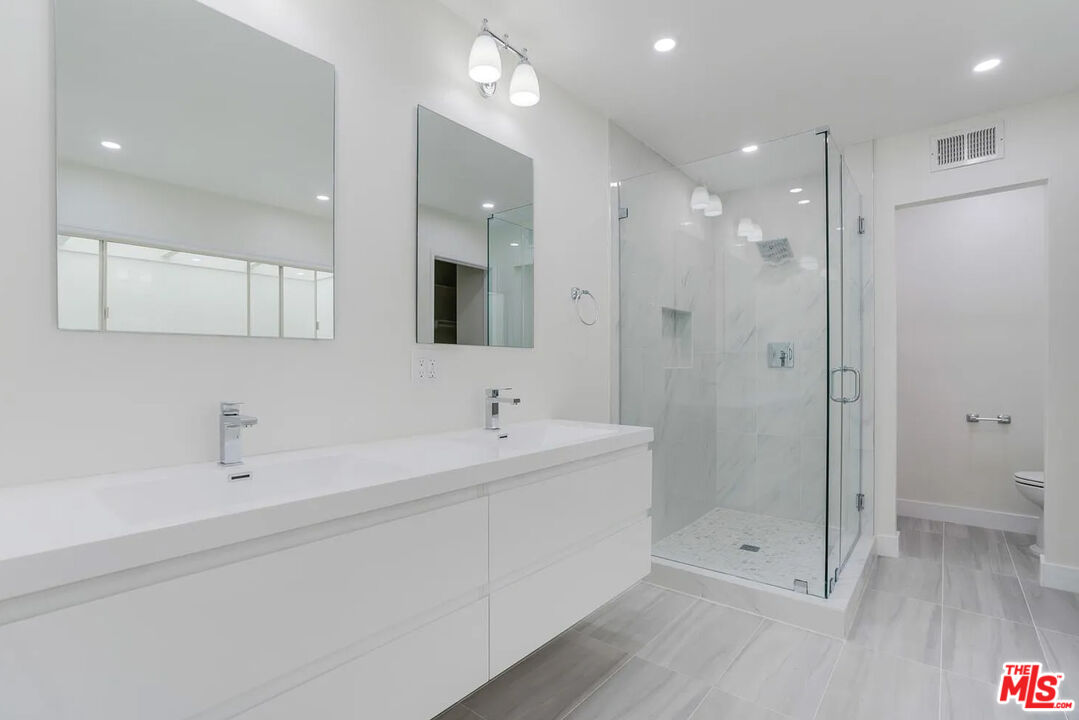 23471 Park Sorrento