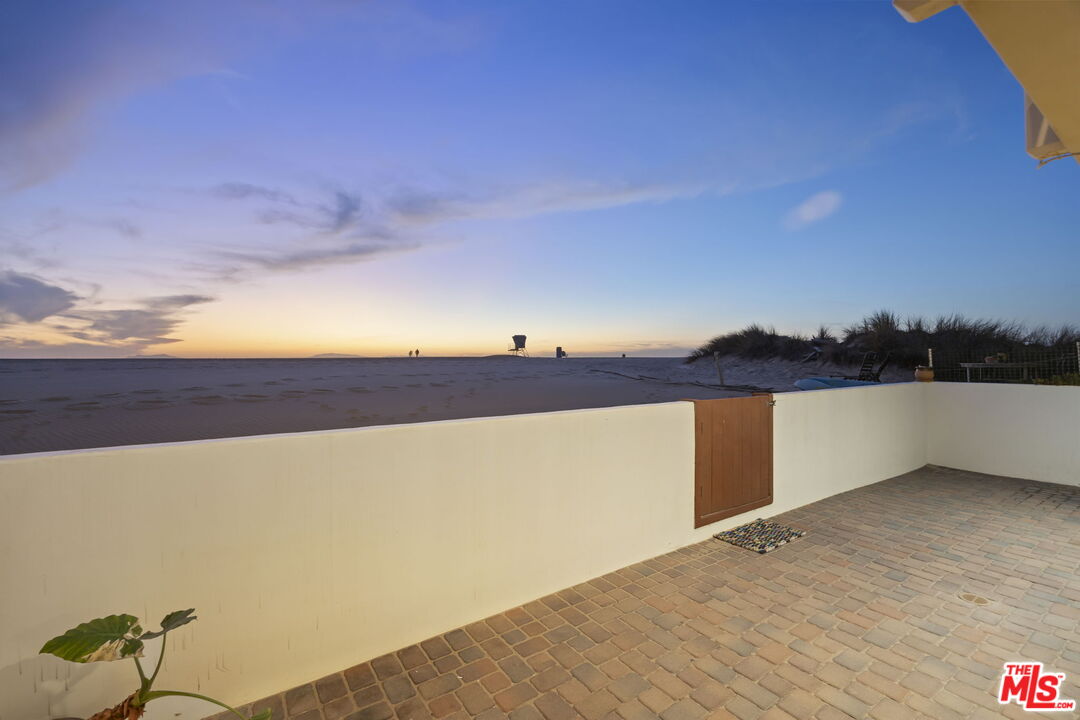 1005 Ocean Dr