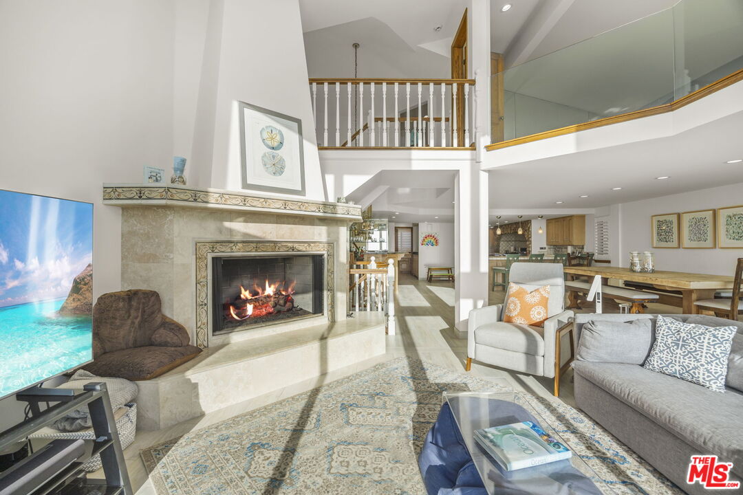 1005 Ocean Dr