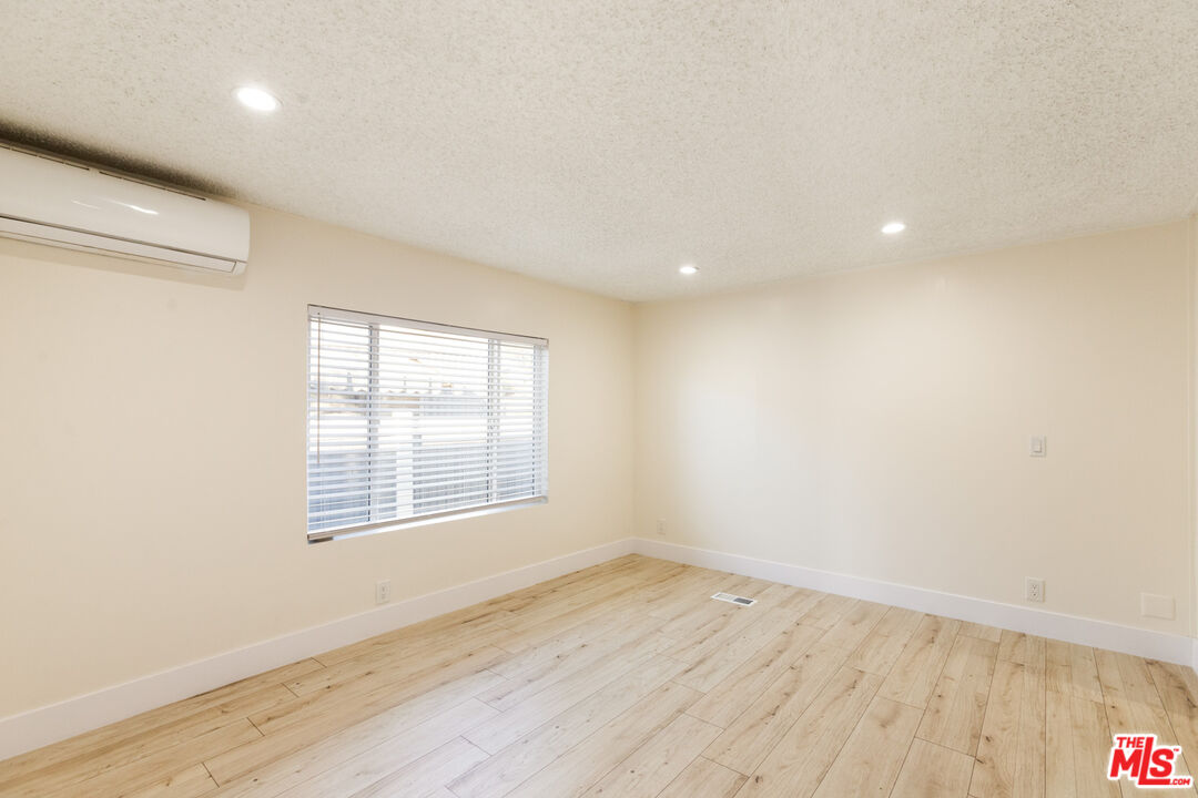 8250 Lankershim Blvd Unit: 198