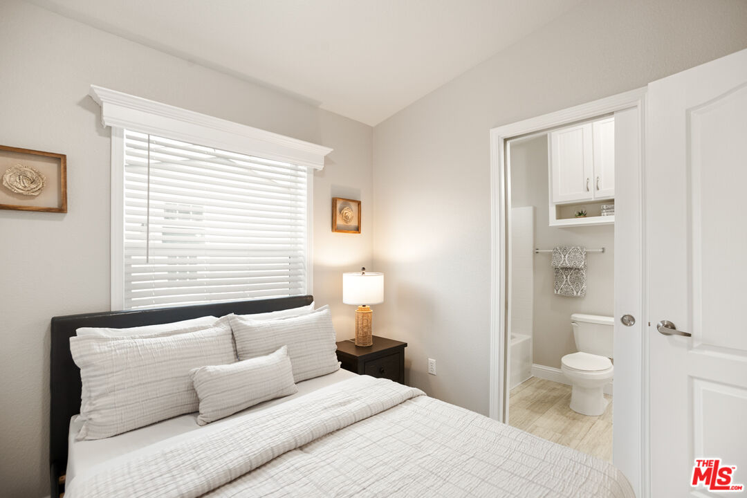 8250 Lankershim Blvd Unit: 29