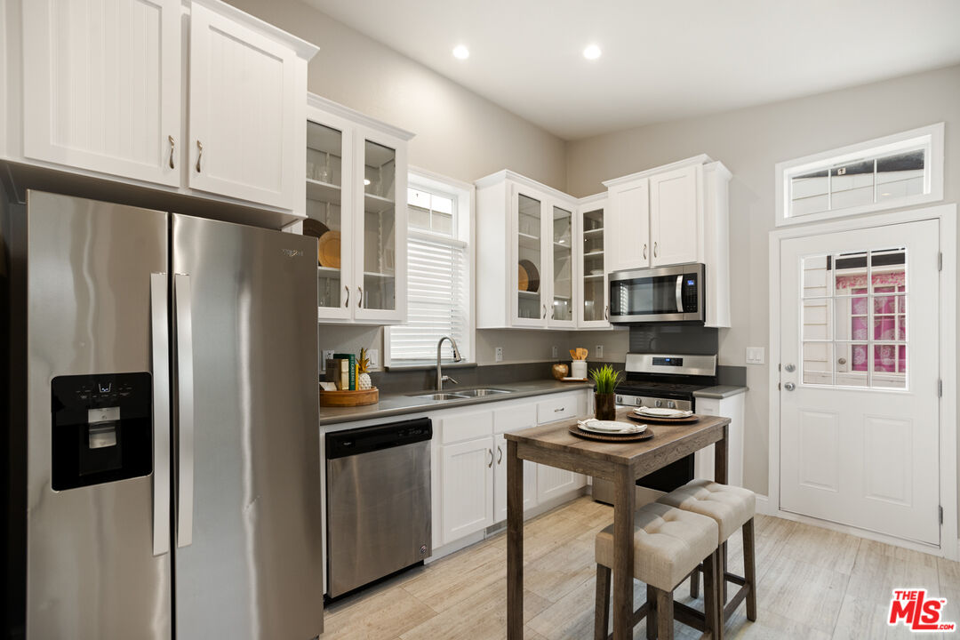 8250 Lankershim Blvd Unit: 29