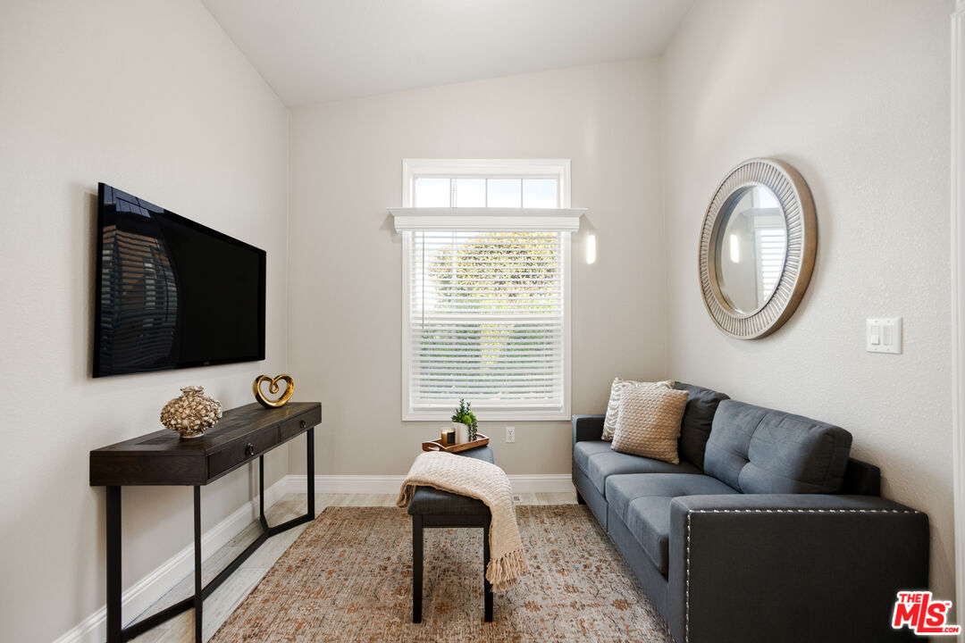 8250 Lankershim Blvd Unit: 29