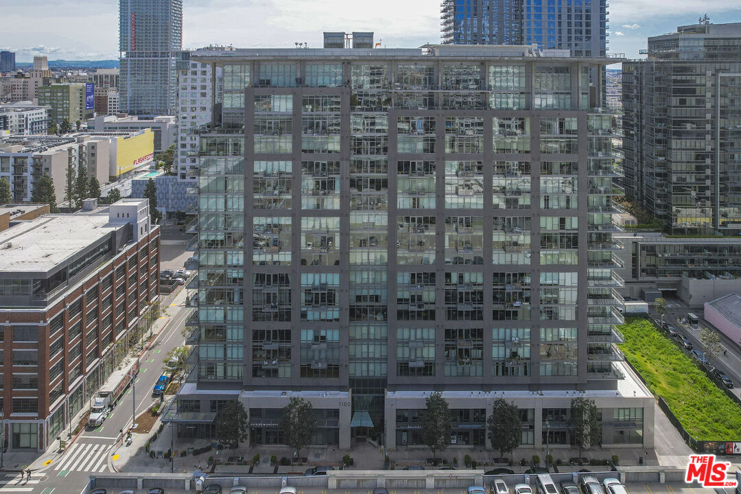 1100 S Hope St Unit: 1506