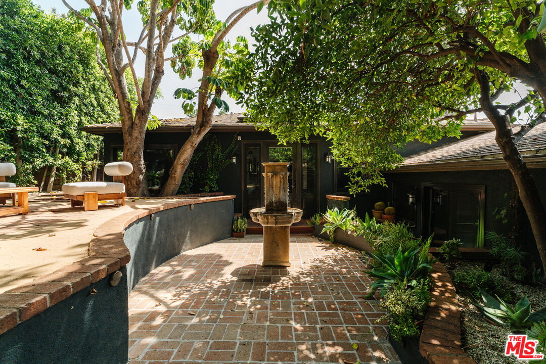 854 Kodak Dr