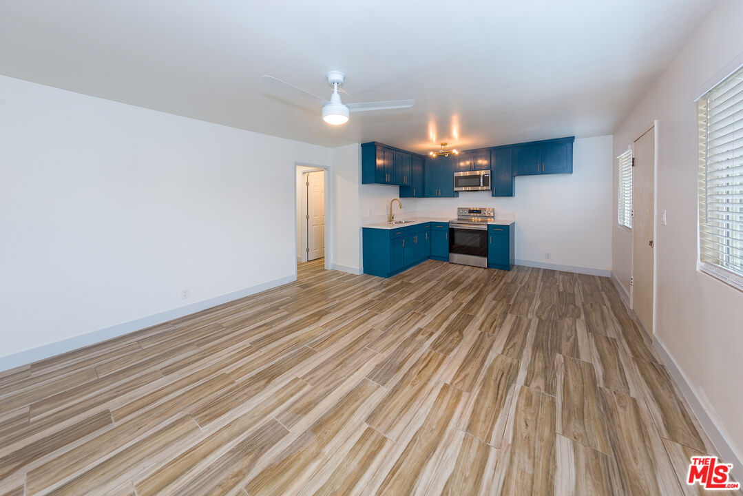 1332 Walnut Ave