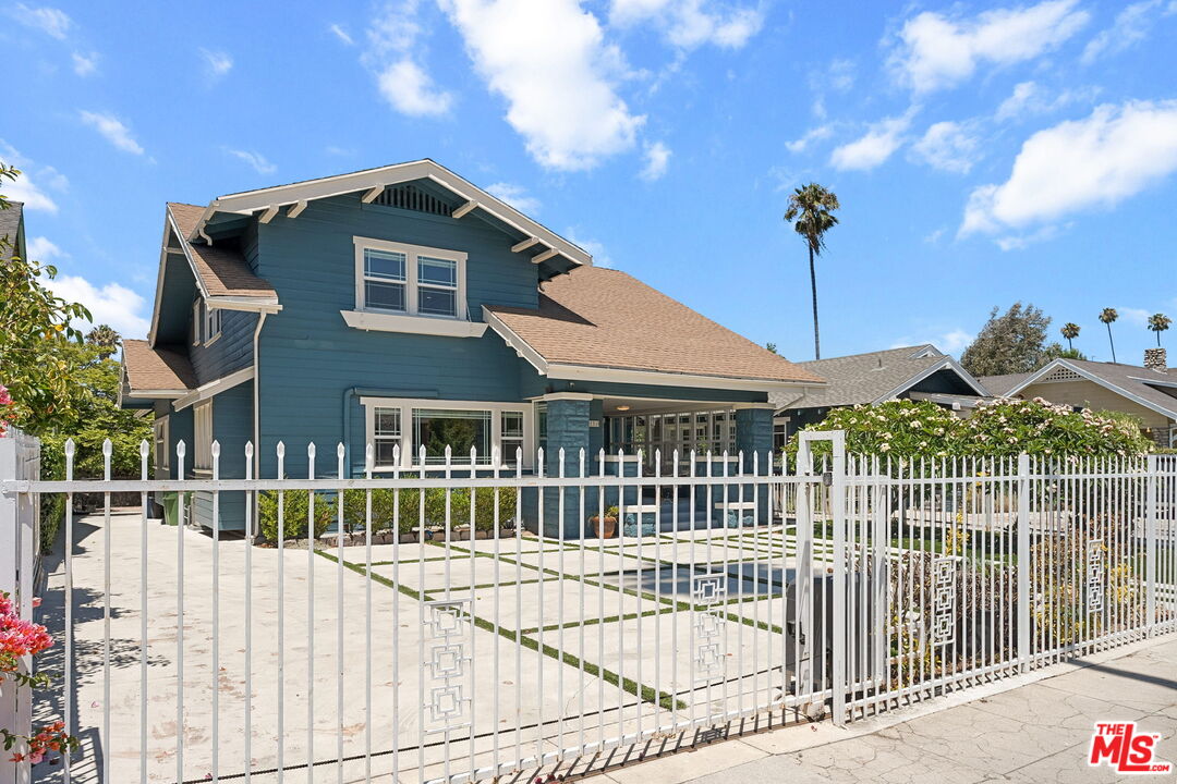 251 S Ardmore Ave