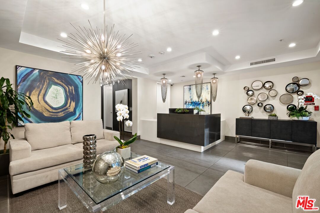 450 N Palm Dr Unit: 507