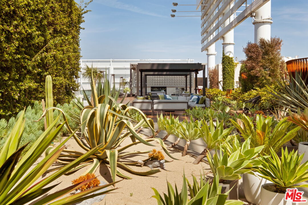 6250 Hollywood Blvd Unit: 5N